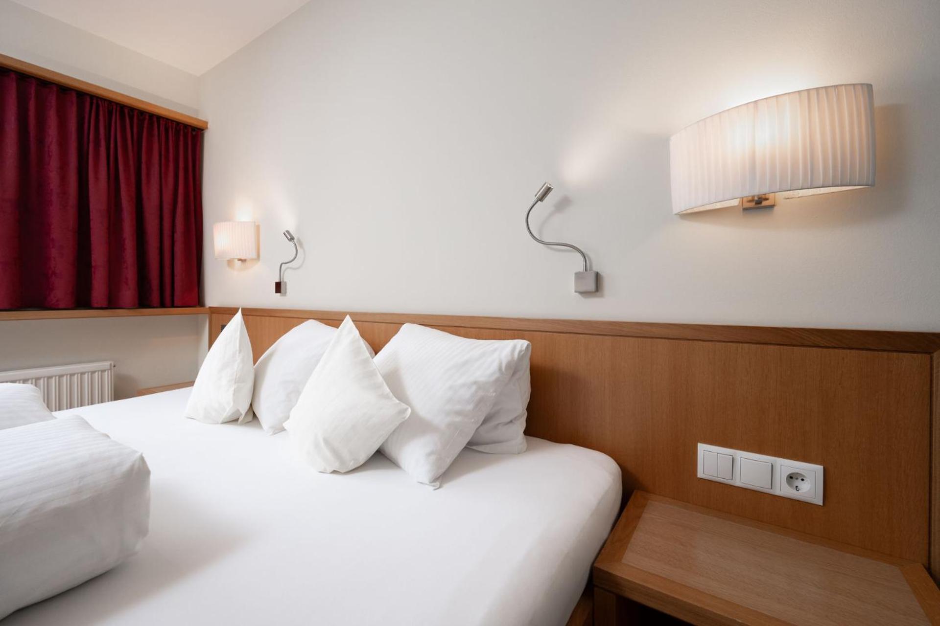 Hotel Garni Maria Theresia 3*